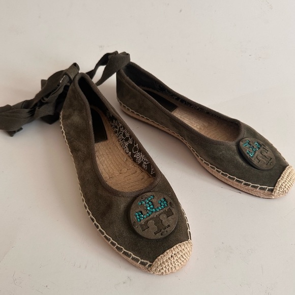 Tory Burch Minnie Medallion Ankle-Wrap Ballet Espadrilles - Picture 3 of 10